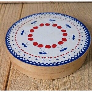 Round WOODEN BOX w.AMISH / PENNSYLVANIA DUTCH Pattern COVER 7" Diameter 1.5" H